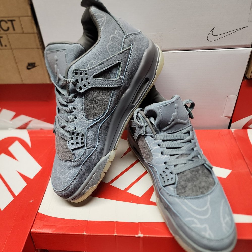 KAWS x Jordan 4 Retro ‘Cool Grey’ REP (1042)